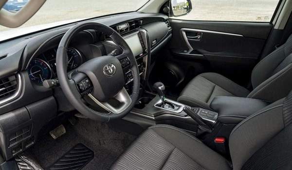 Toyota Fortuner FORTUNER 2.4L DIESEL 2025