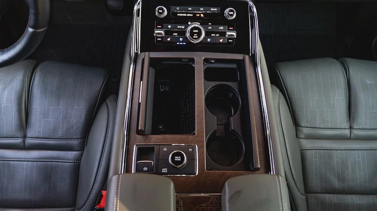 2024 Lincoln Navigator Presidential, Lincoln Warranty + Service Pack, Low Kms, 7-Seater, GCC-12-12