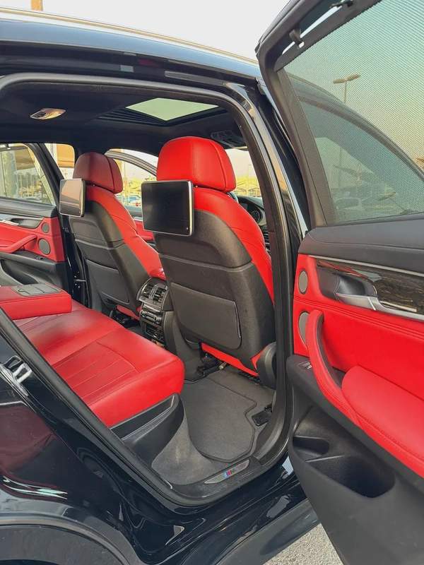 BMW X6 xDrive35i Exclusive 2019 - GCC Specs - Pristine Condition