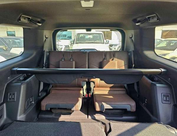 Toyota Prado ADVENTURE TURBO / 2.4L V4 PETROL | RADAR | 360* CAMERA | POWER WITH LEATHER SEATS | HEADUP DISPLAY |
