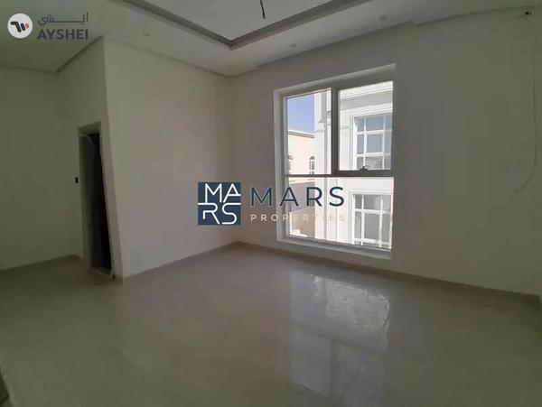 New age in hoshi 4bhk | ready | modern style