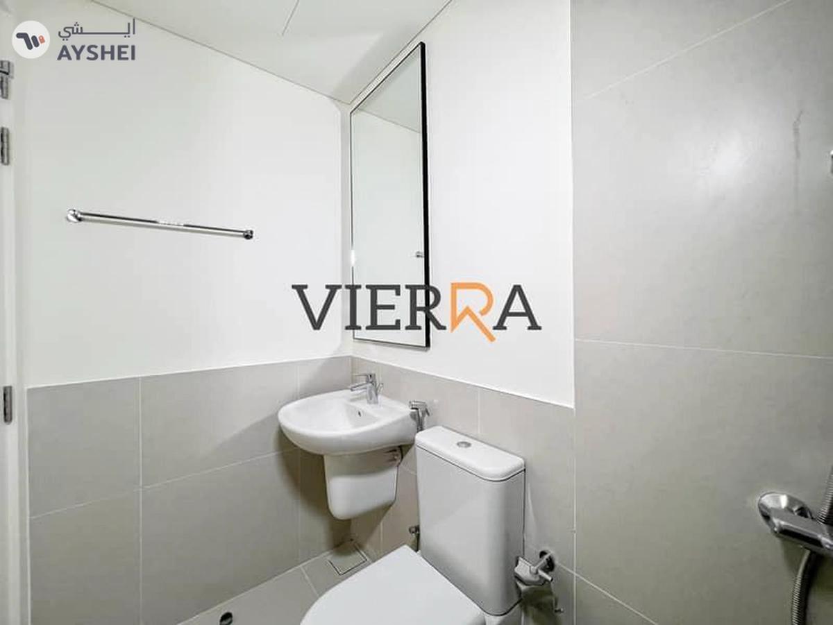 Brand New l Vacant l Prime Location-4-4