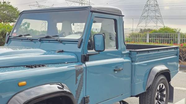 Land Rover MADefender 110 Pickup High Cap