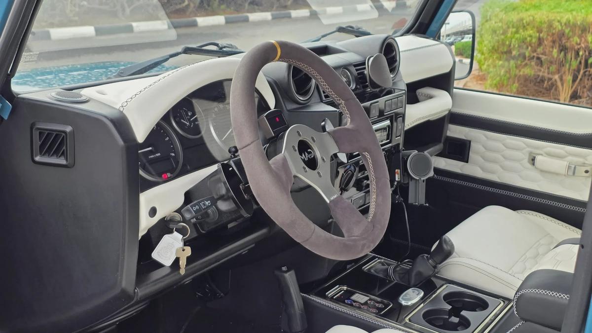 Land Rover MADefender 110 Pickup High Cap-9-9