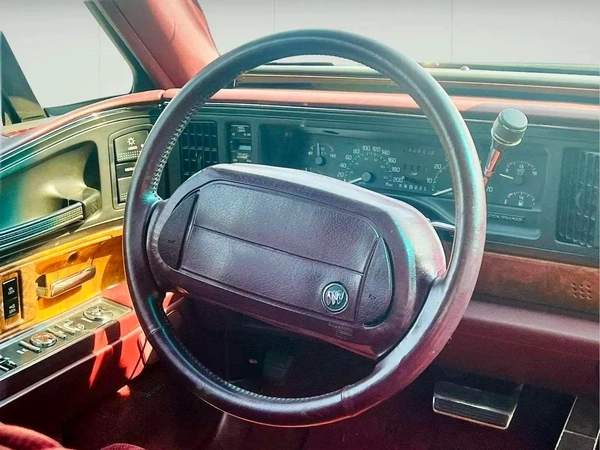 BUICK PARK AVENUE - 1993 - CLEAN CAR FRESH JAPAN IMPORT