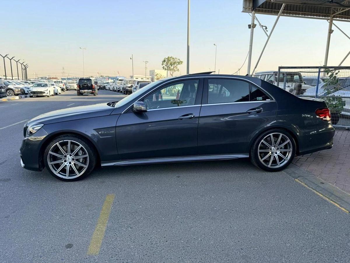 Mercedes Benz E63 AMG-5-5