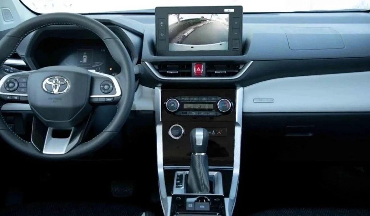 Toyota Veloz 1.5L FULL OPTION-4-4