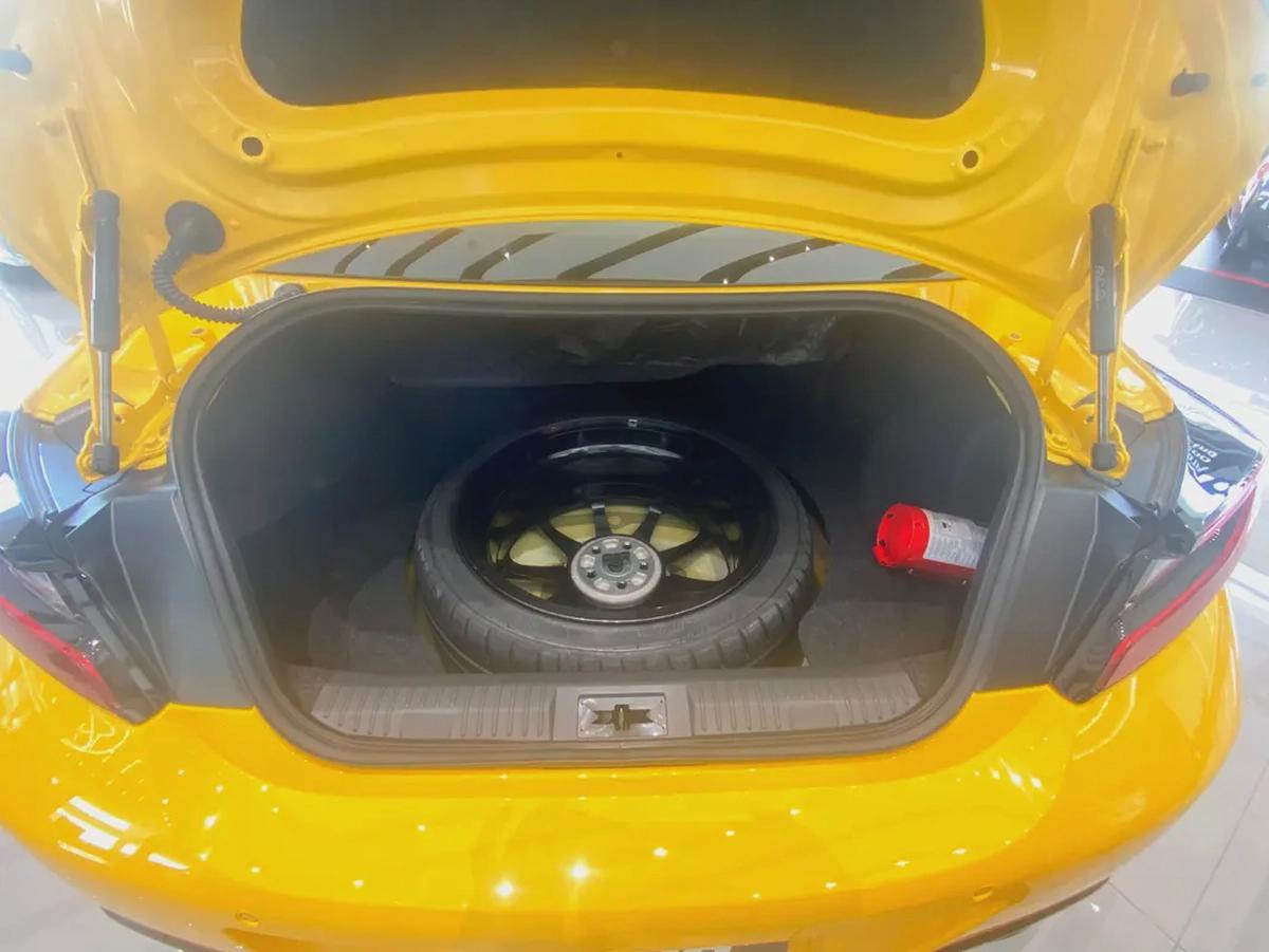 TOYOTA GR86 2.4L GCC 2026 ONLY FOR EXPORT-5-5