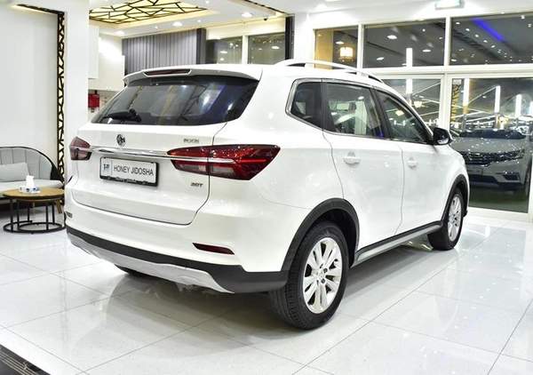 MG RX5 ( 2022 Model ) in White Color GCC Specs
