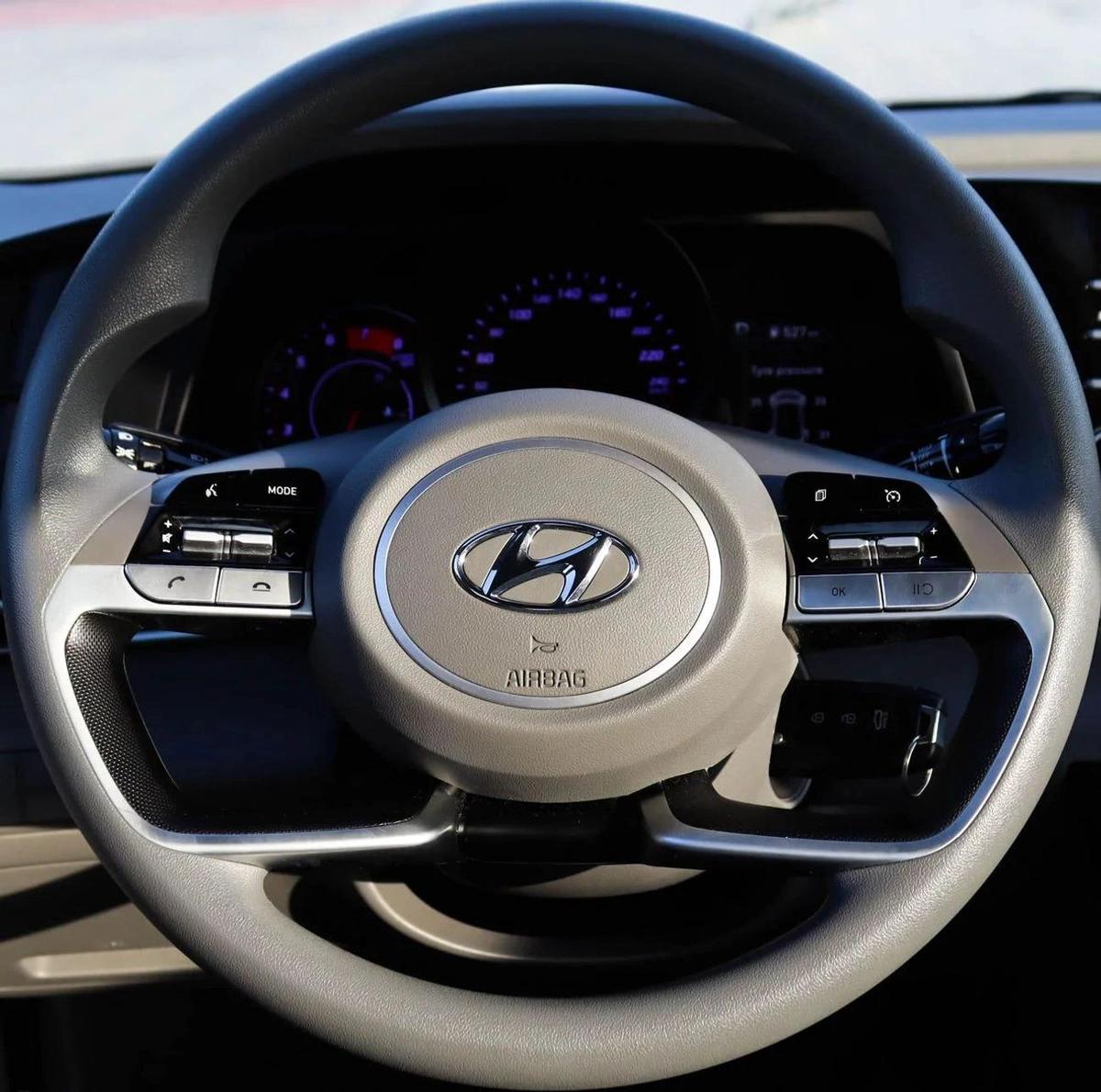 Used Hyundai Elantra 2023-15-15