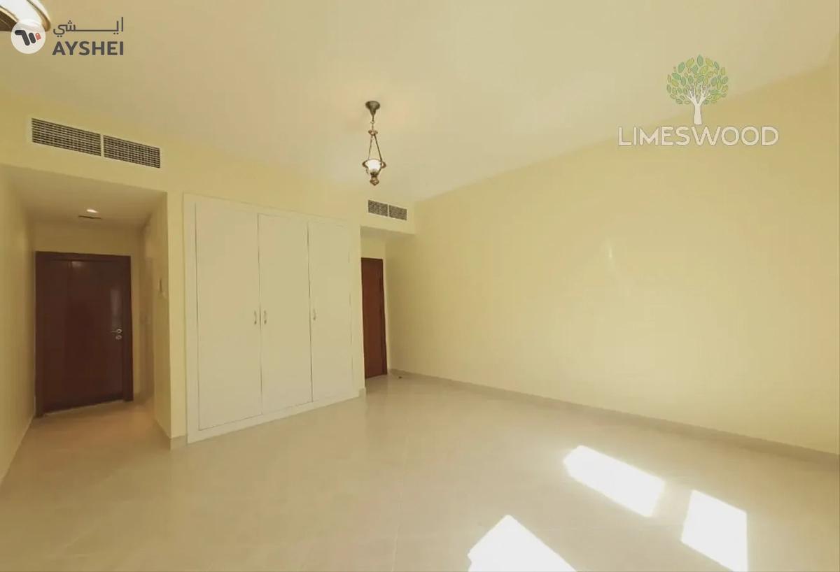 VILLA FOR RENT IN MIRDIF VILLAS, MIRDIF Beautiful and Well Maintained 4 Bedrooms Villa-13-13