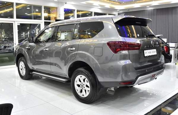 Nissan X-Terra TITANIUM ( 2022 Model ) in Gray Color GCC Specs