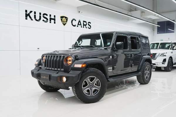 2019 JEEP WRANGLER UNLIMITED SPORTS IN EXCELLENT CONDITION