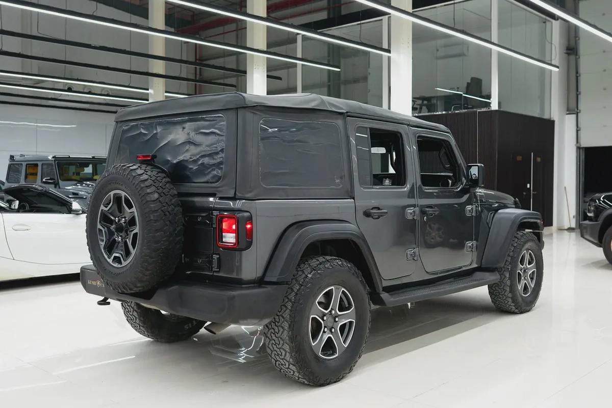 2019 JEEP WRANGLER UNLIMITED SPORTS IN EXCELLENT CONDITION-5-5