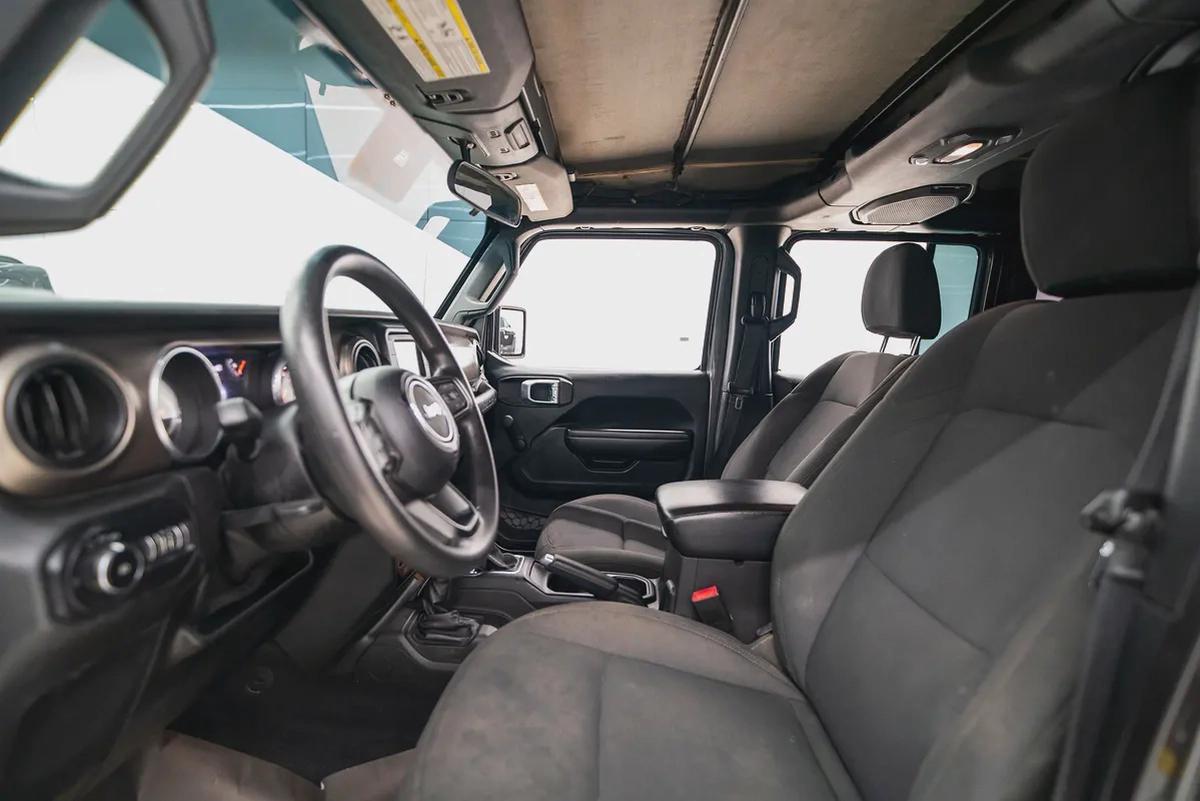 2019 JEEP WRANGLER UNLIMITED SPORTS IN EXCELLENT CONDITION-7-7