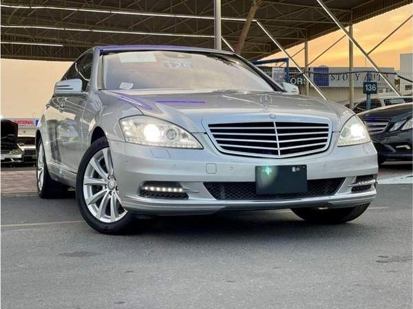 Mercedes Benz S550