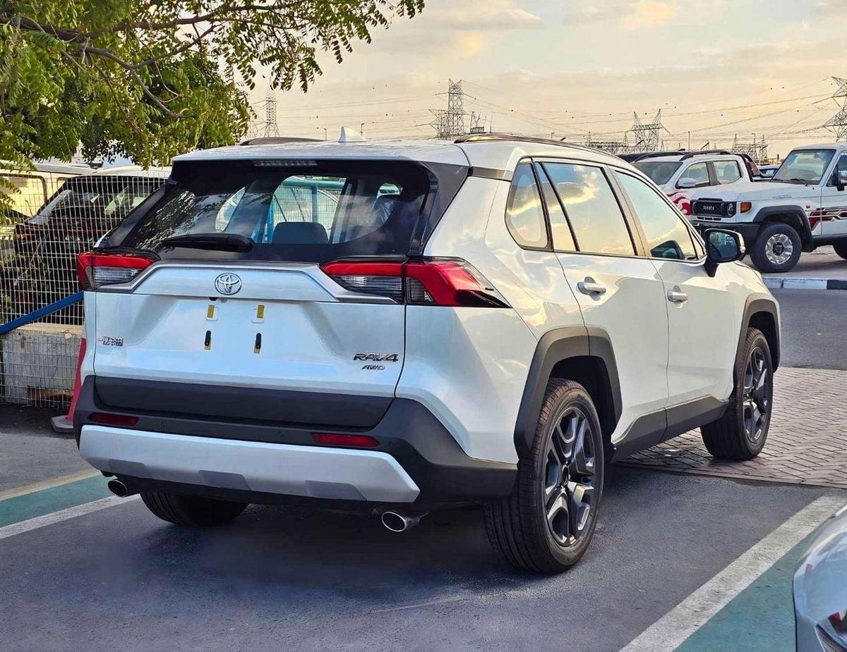 Toyota RAV4 ADVENTURE CVT FLAGHSIP / 2.0L PETROL AWD / RADAR, PANORAMIC ROOF, LEATHER WITH POWER SEAT (CODE # RA-4-4