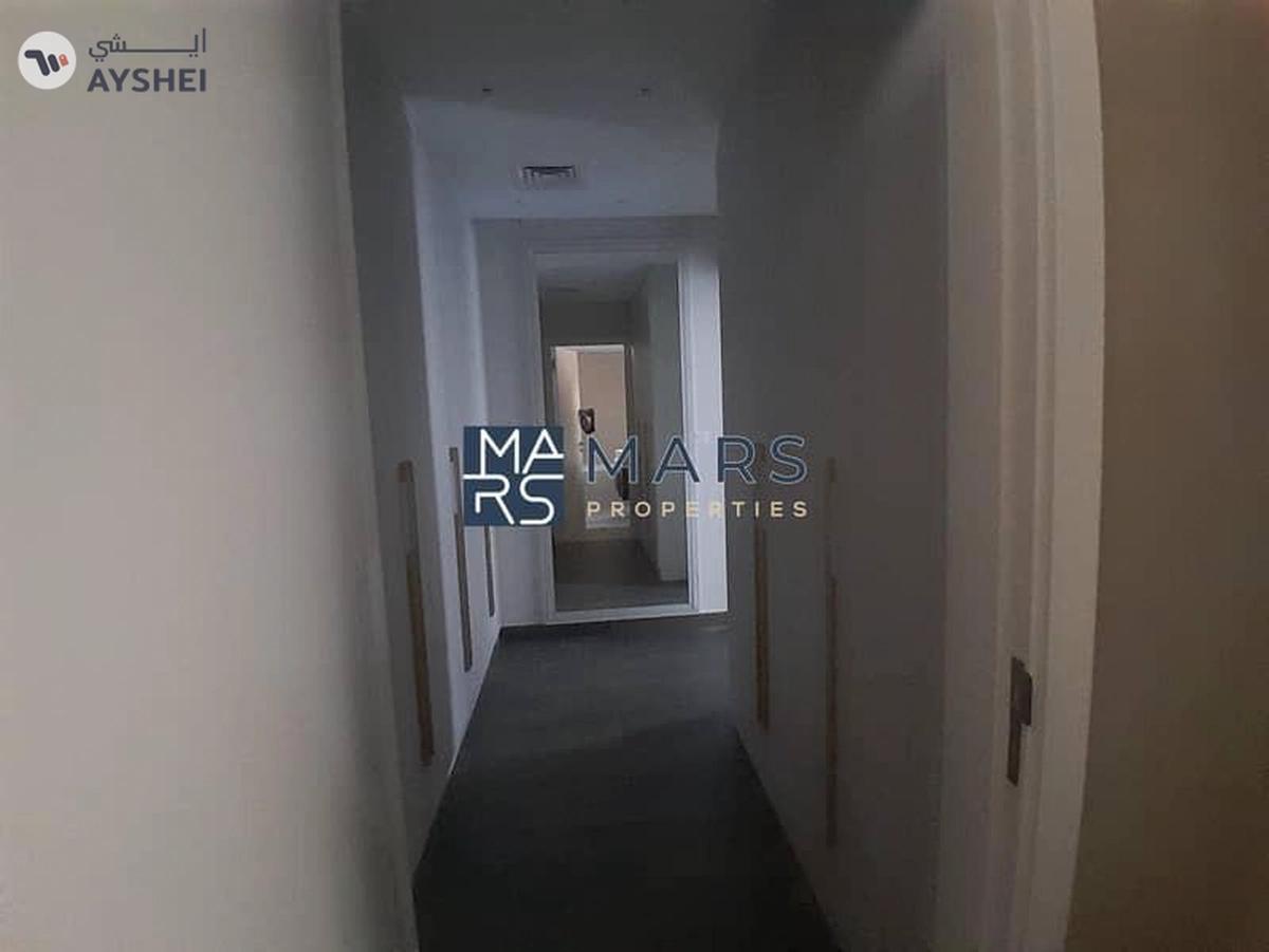 Lavish luxury | Specious | 4bhk | greatest garden | zero serives charge-10-10