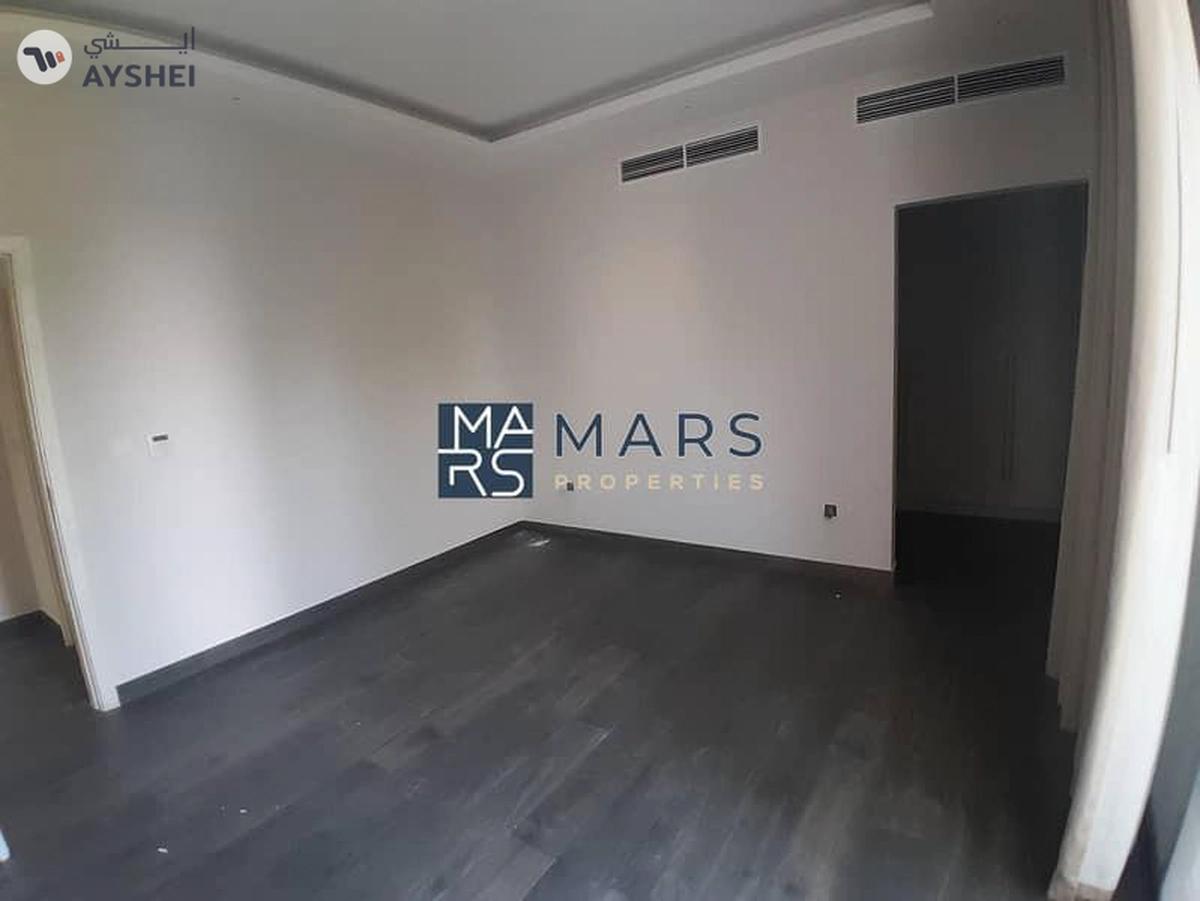 Lavish luxury | Specious | 4bhk | greatest garden | zero serives charge-13-13