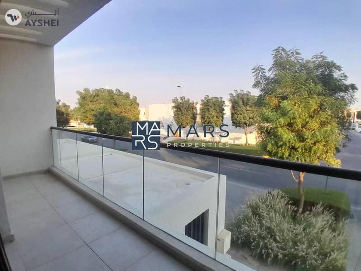 Lavish luxury | Specious | 4bhk | greatest garden | zero serives charge-16-16