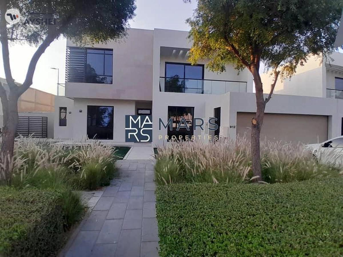 Lavish luxury | Specious | 4bhk | greatest garden | zero serives charge-0-0