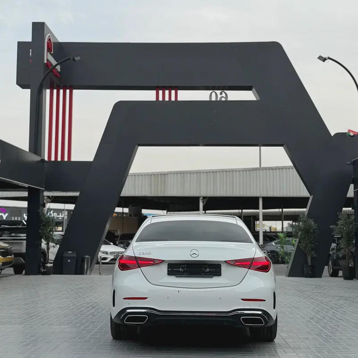 Mercedes C300 2022 | Korean Specs | Clean Title | 83,000 KM | White | مرسيدس C300 2022 وارد كوري-6-6