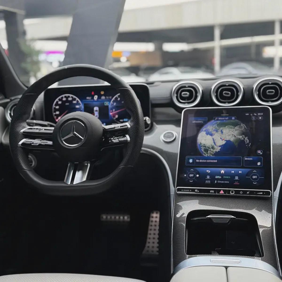 Mercedes C300 2022 | Korean Specs | Clean Title | 83,000 KM | White | مرسيدس C300 2022 وارد كوري-12-12