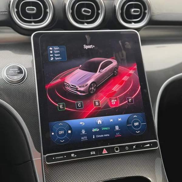 Mercedes C300 2022 | Korean Specs | Clean Title | 83,000 KM | White | مرسيدس C300 2022 وارد كوري