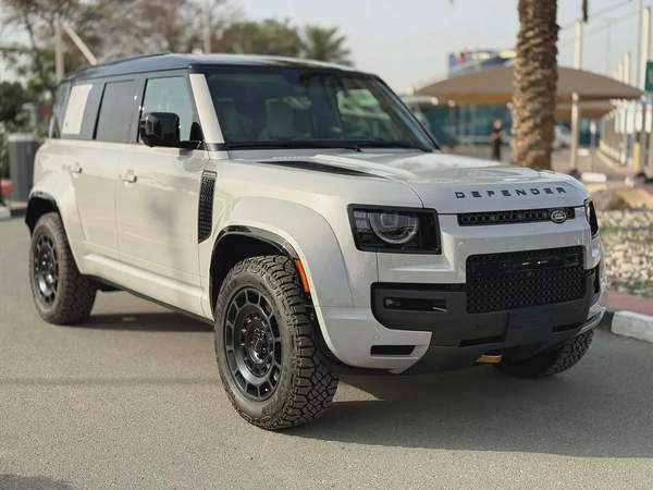 Land Rover Defender 110 Octa 2026 - Canadian Specs - Brand New