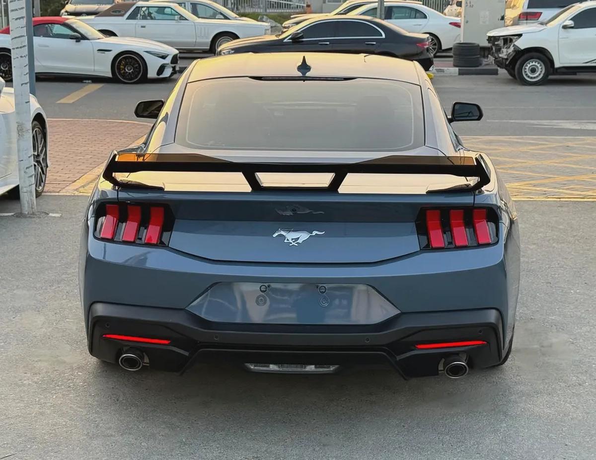 FORD MUSTANG - 2024 - FAST BACK - ECO Boost - V4 - 2,3L - BY TURBO - USA SPECS VERY GOOD CONDITION-4-4