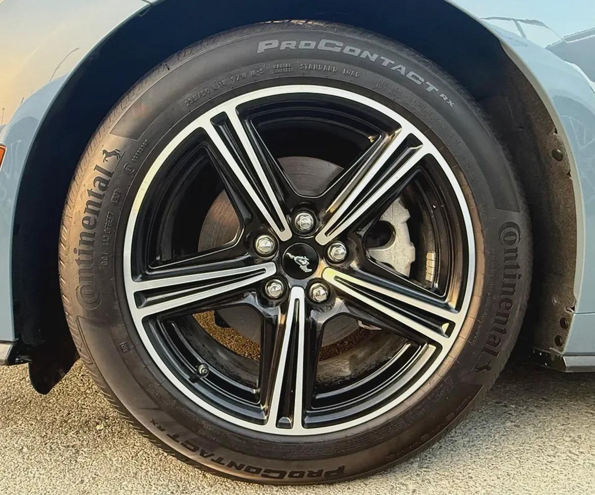 FORD MUSTANG - 2024 - FAST BACK - ECO Boost - V4 - 2,3L - BY TURBO - USA SPECS VERY GOOD CONDITION-13-13