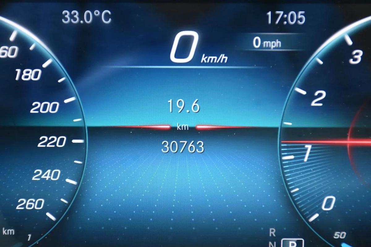 AMG GLB35 4MATIC 2021 | PEARL ( REF-ACD )-9-9