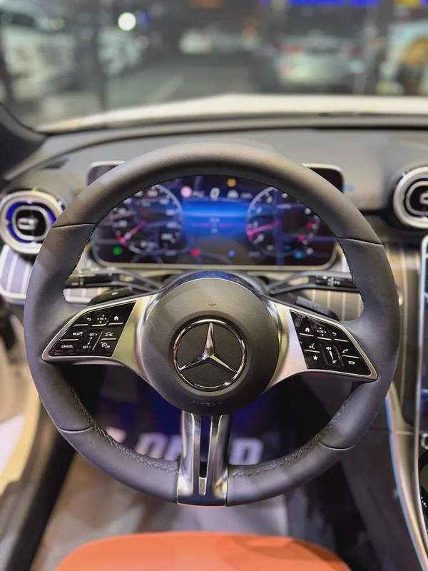 2025 MERCEDES C 200 BRAND NEW