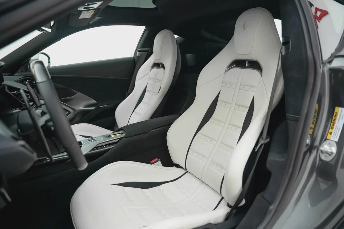 2025 FERRARI 12 CILINDRI WITH 7 YEARS SERVICE CONTRACT-5-5