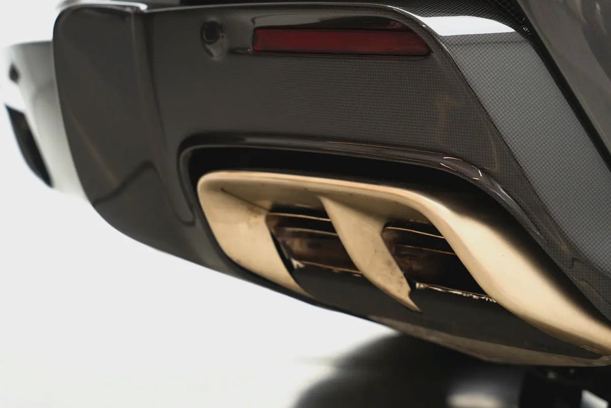 2025 FERRARI 12 CILINDRI WITH 7 YEARS SERVICE CONTRACT-19-19