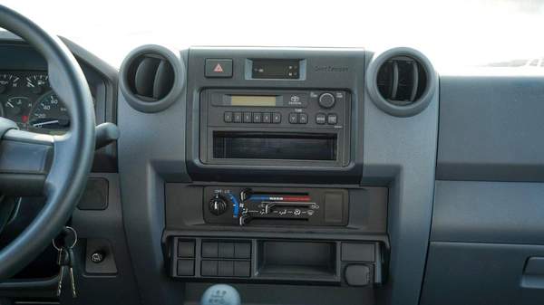 Toyota Land Cruiser Pick Up