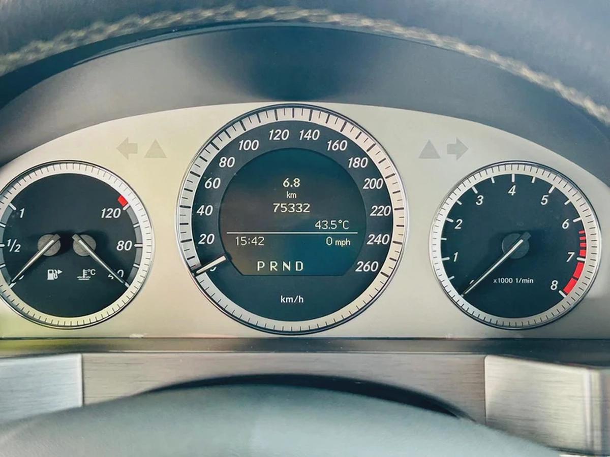 BENZ GLK300 | 4 MATIC | 2010 | ONLY | 75332 KM | JAPAN IMPORT | CLEAN TITLE-18-18