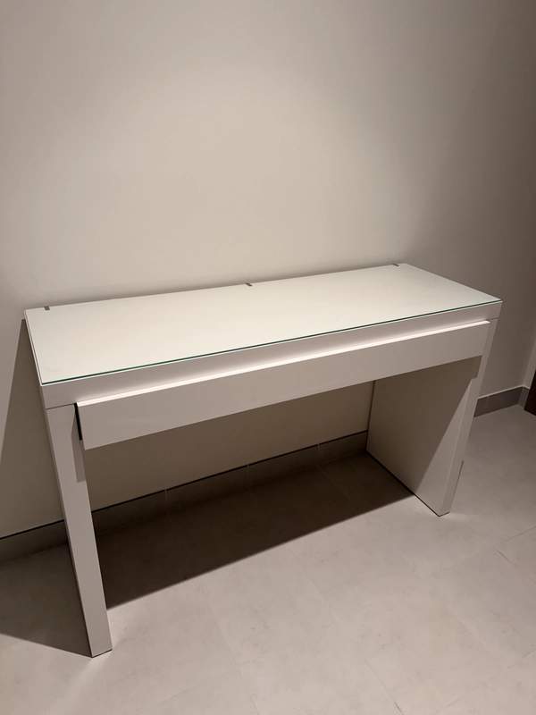 White Console / Vanity with one drawer