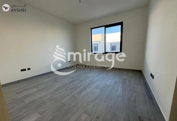 TOWNHOUSE FOR SALE IN NOYA 1, NOYA