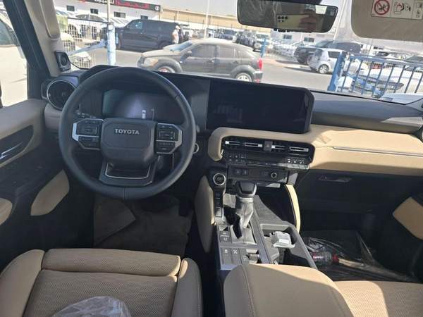 Toyota Prado Toyota Land Cruiser – 2.4L Turbo – 275 HP – 4WD – 7 Seater