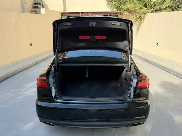 Gulf Specs 2016 AUDI A6 35TFSI 1.8Litre 4-Cylinder Turbo-Charged, Single Owner