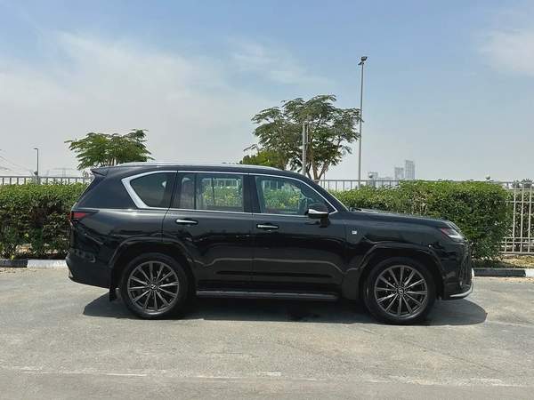 2023 Lexus LX 600 F Sport - GCC Specs