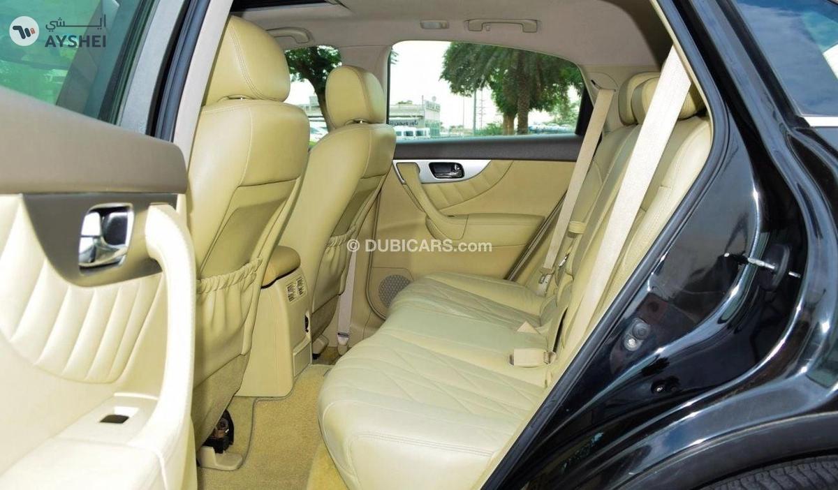Infiniti QX70 3.7-5-5