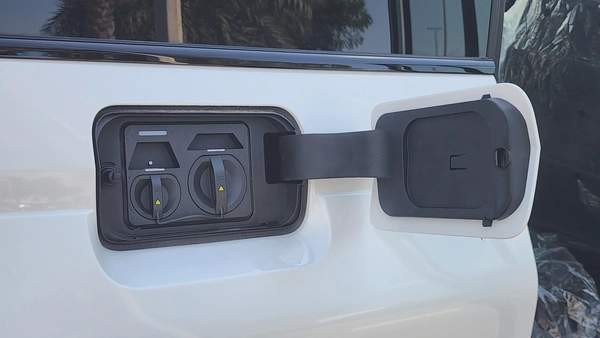 Chery iCAR 03T (White)