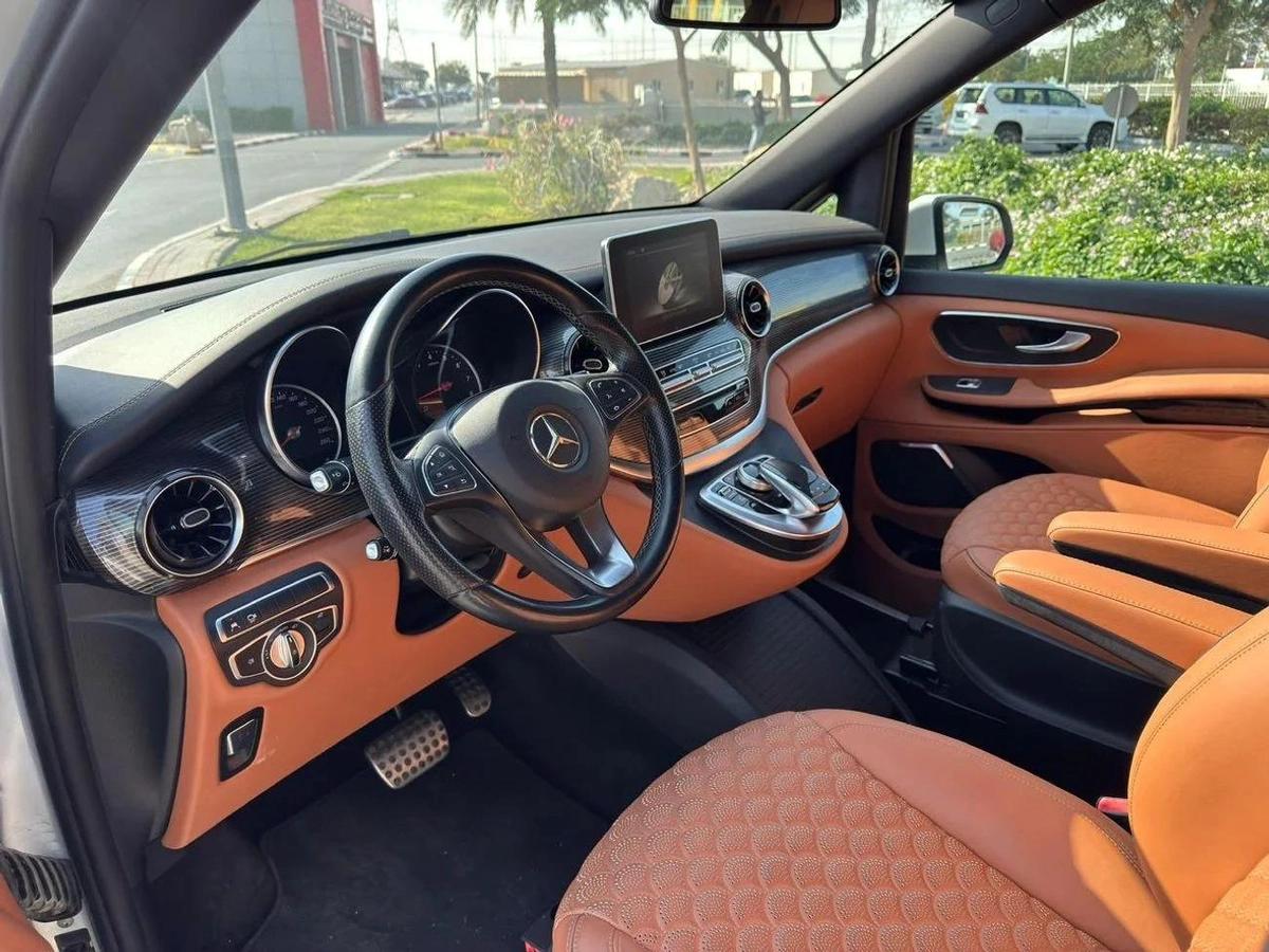 Mercedes Benz Vaneo-12-12