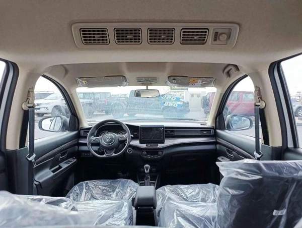 Suzuki Ertiga SUZUKI ERTIGA GLX 2024 A/T 1.5L 4CY PETROL SILVER full