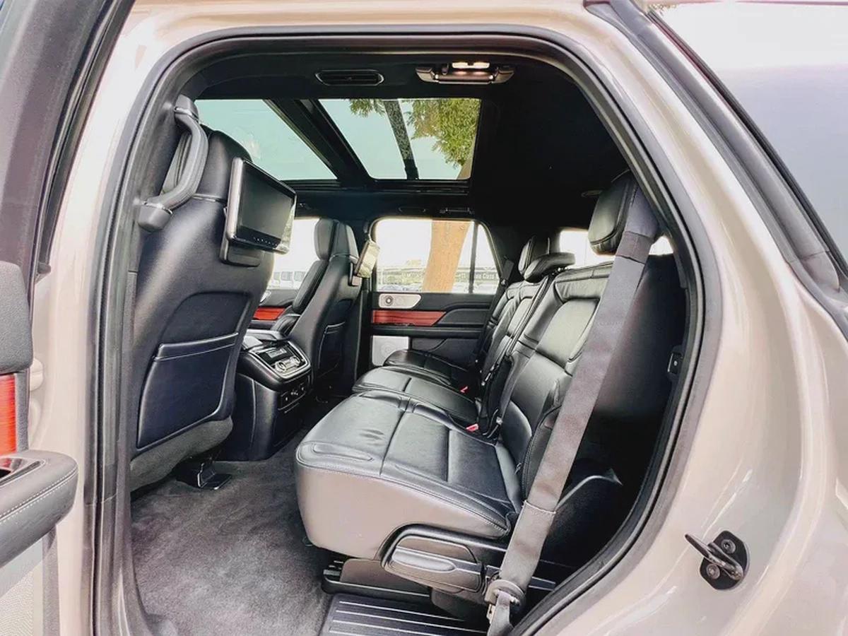 LINCOLN NAVIGATOR RESERVE | GCC SPECS | KMS: 71,000 | YEAR:2019 | FULL-SERVICE HISTORY BY AGENCY-4-4