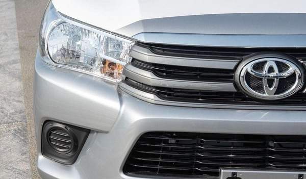 Toyota Hilux TOYOTA HILUX DC 2.4D MT 4X4 P.WINDOW MY2024 – SILVER