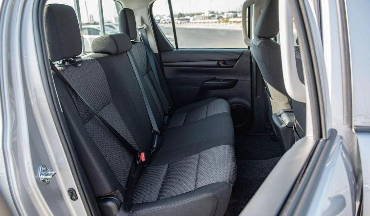 Toyota Hilux TOYOTA HILUX DC 2.4D MT 4X4 P.WINDOW MY2024 – SILVER-19-19