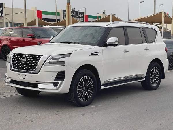 Nissan Patrol LE Platinum 2022 - GCC Specs - Excellent Condition